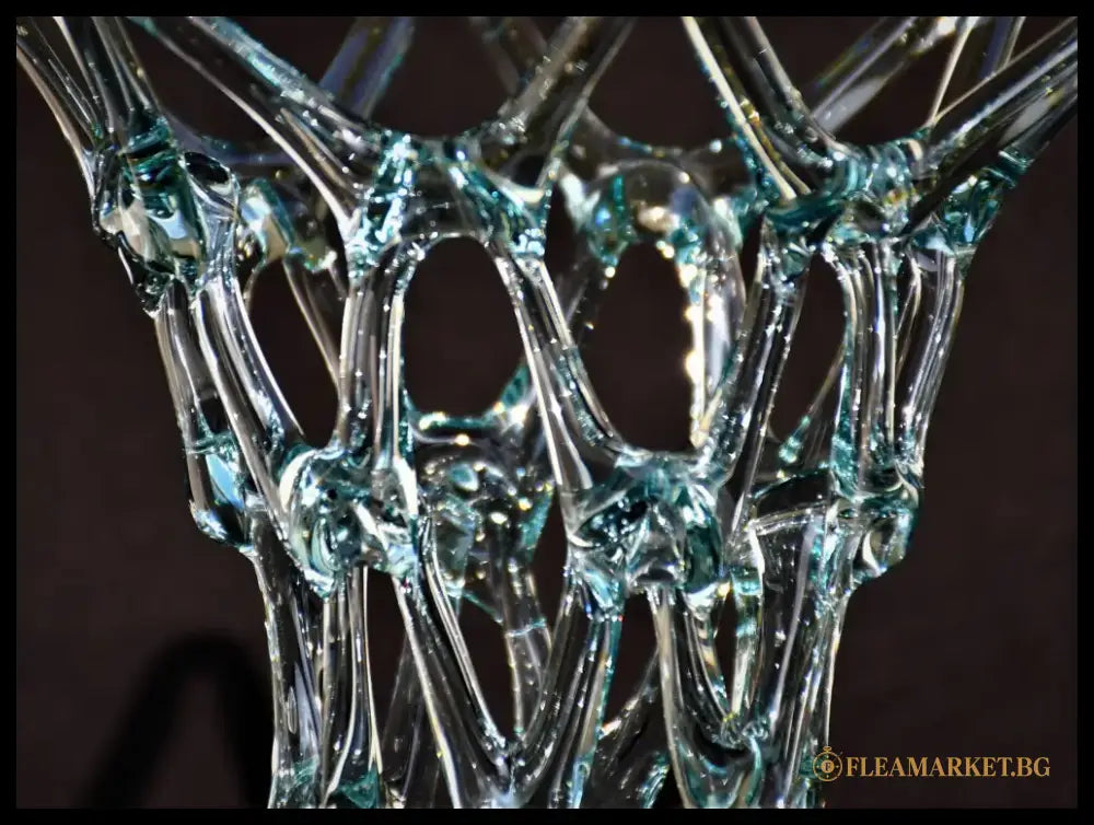 Винтидж ваза с ’дантелена’ яка - antique