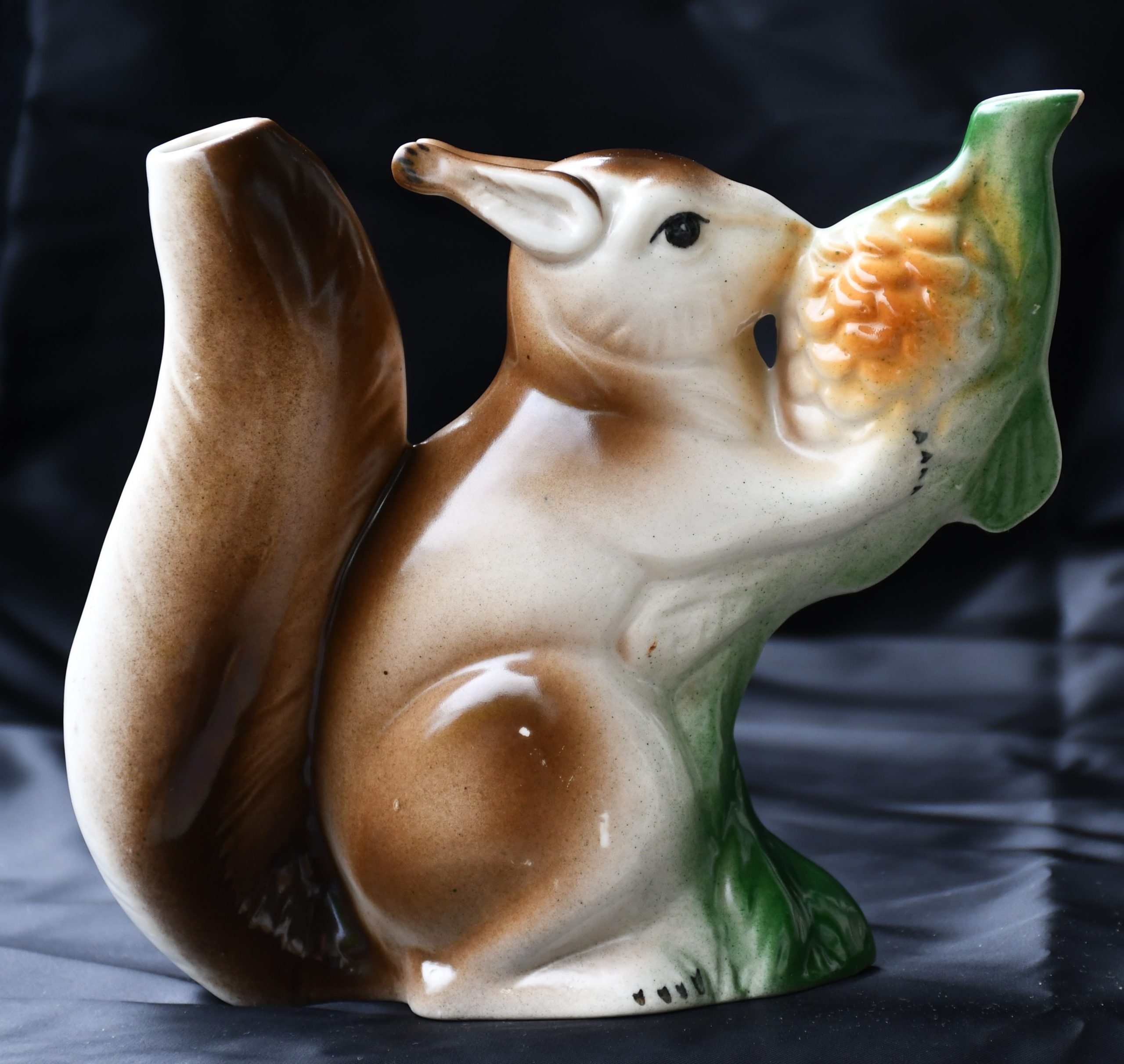 Винтидж порцеланова катерица - Монголия