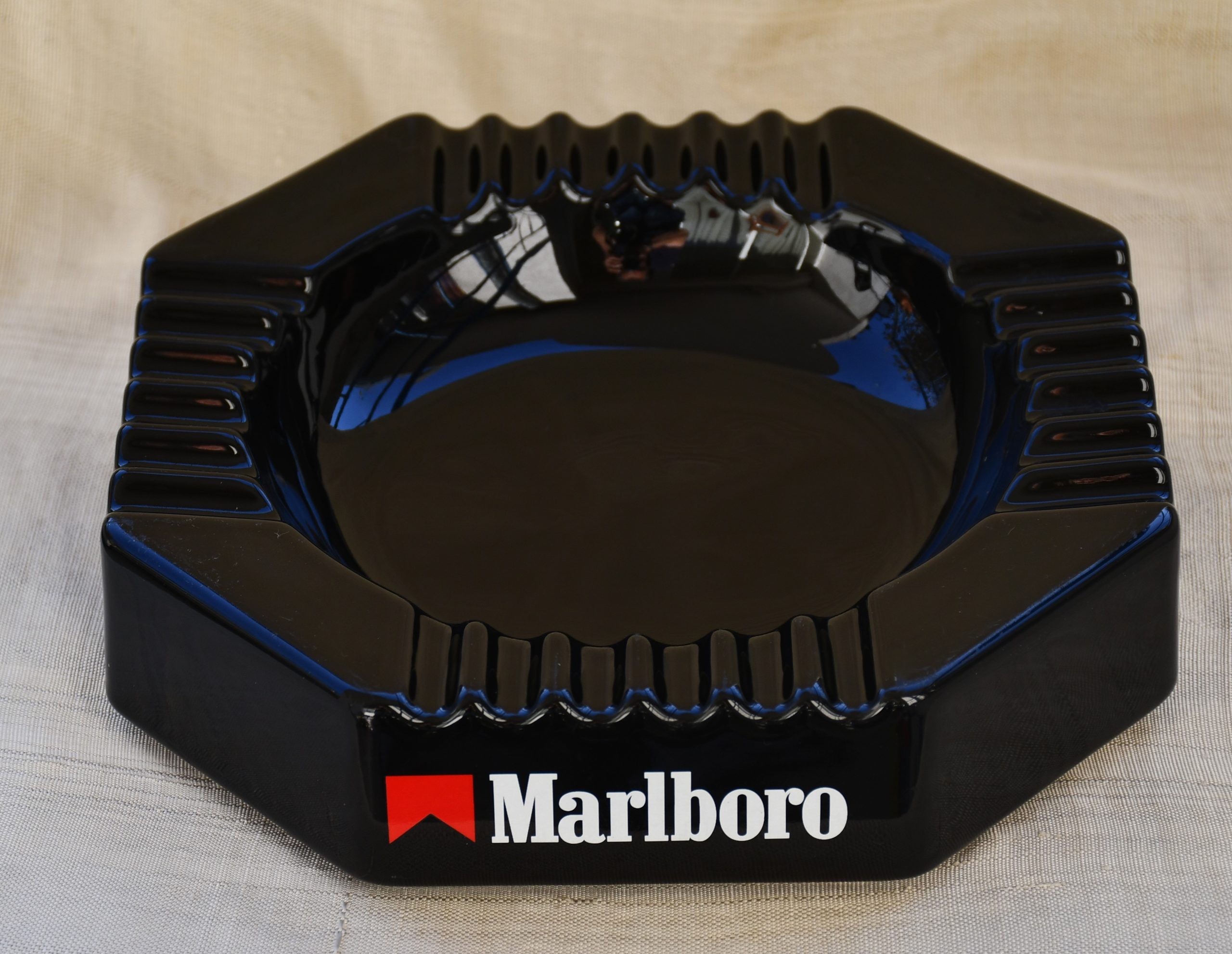 Винтидж пепелник Marlboro - XXL