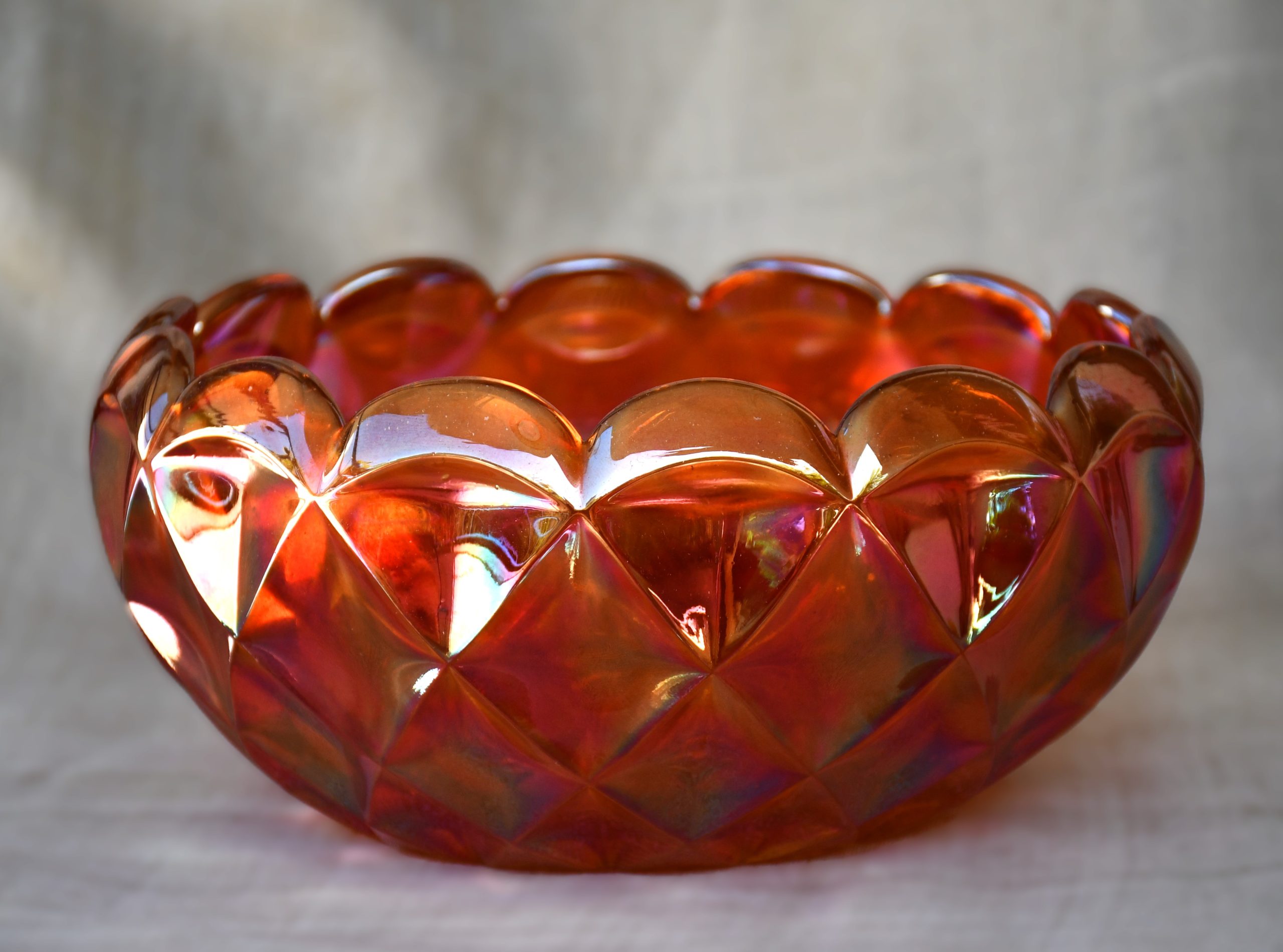 Голяма купа от карнавално стъкло - Модел "Svea". 1925-29 г.