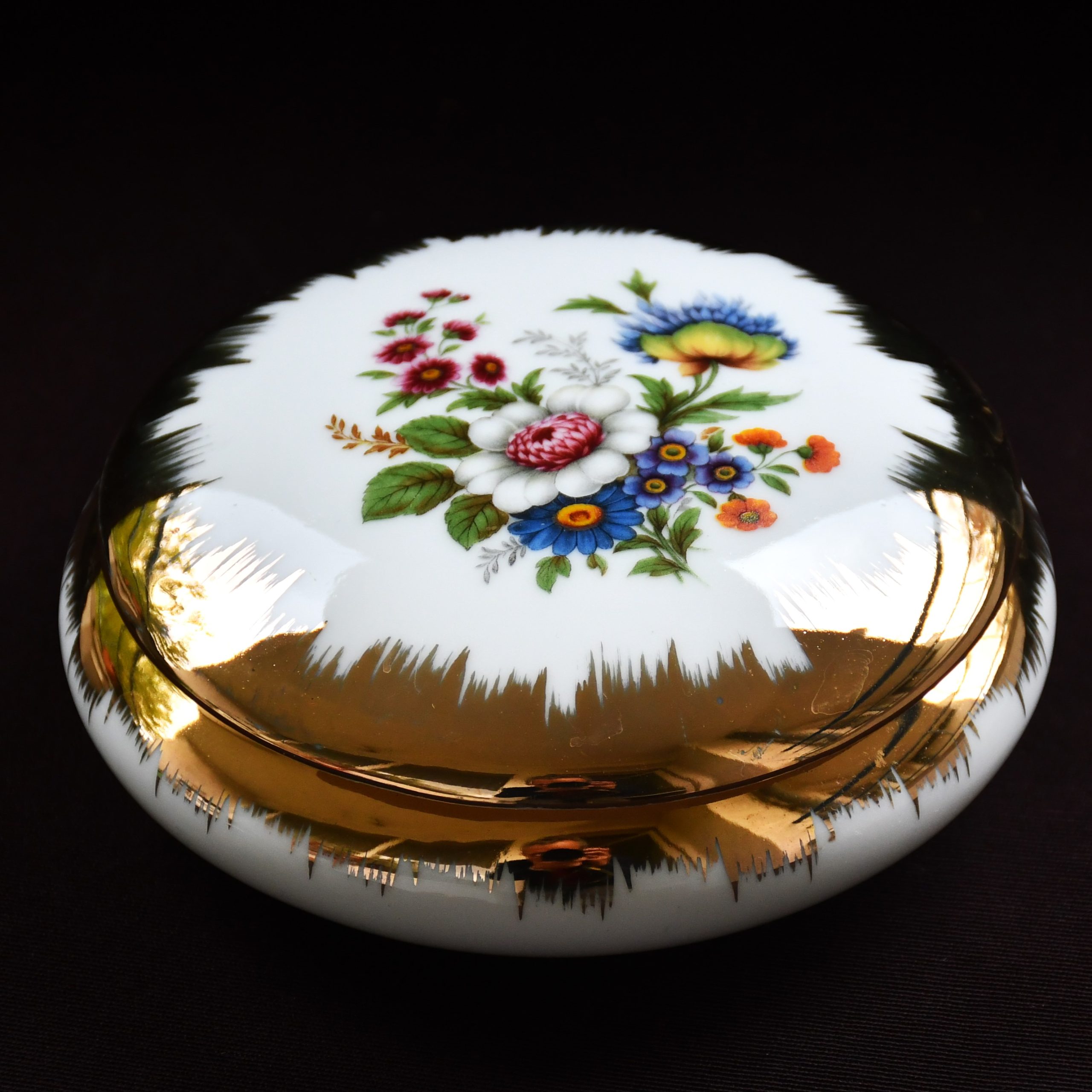 Италианска кутия за бижута - порцелан. Винтидж